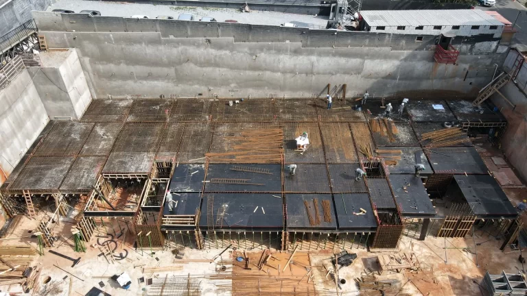 Condomínio em construção no Campestre - Santo André